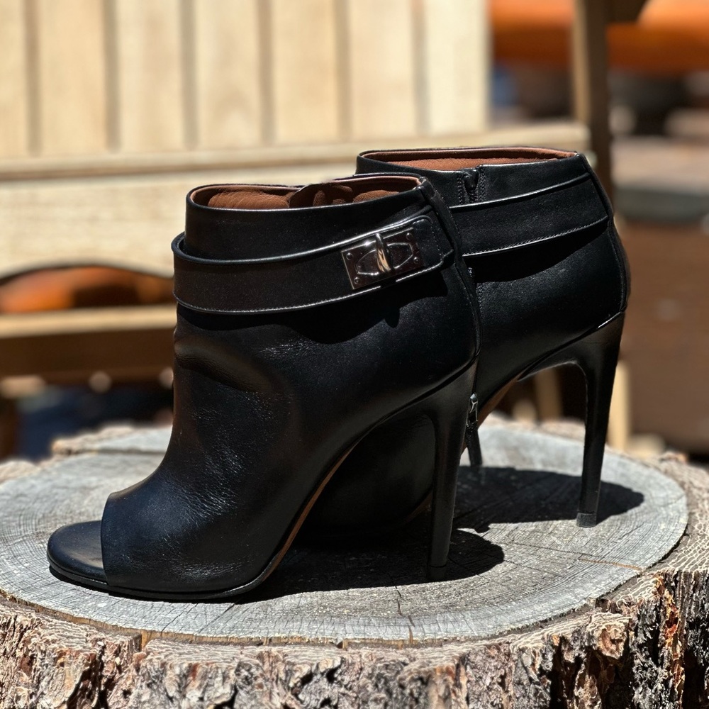 Like New Givenchy Heels